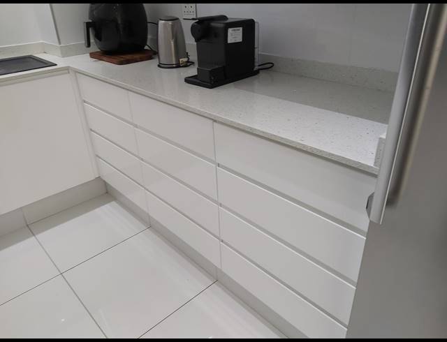 3 BEDROOM APARTMENT RENTED IN MORNINGSIDE